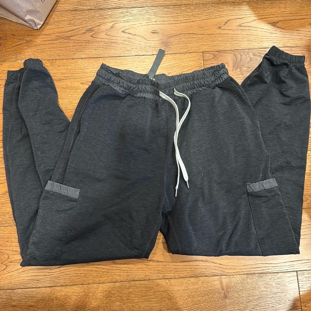 Vuori Joggers Heathered Gray XS